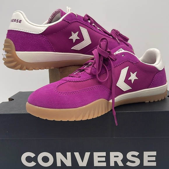 Converse WMNS RUN STAR TRAINER OX QUANTUM VIOLET/EGRET/WHITE
A13361C Sneakers - Picture 11 of 16